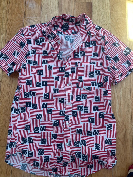 J. Crew Other - J. Crew Men's Short-Sleeve Button-Front Shirt - Red & Blue Flag Print